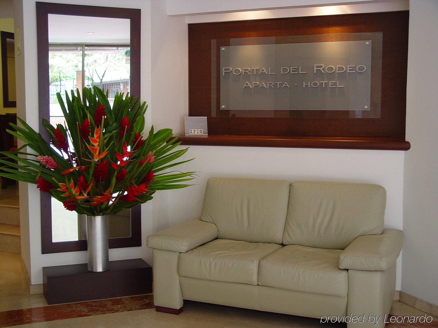 Portal Del Rodeo Apartahotel Medellin Exterior photo